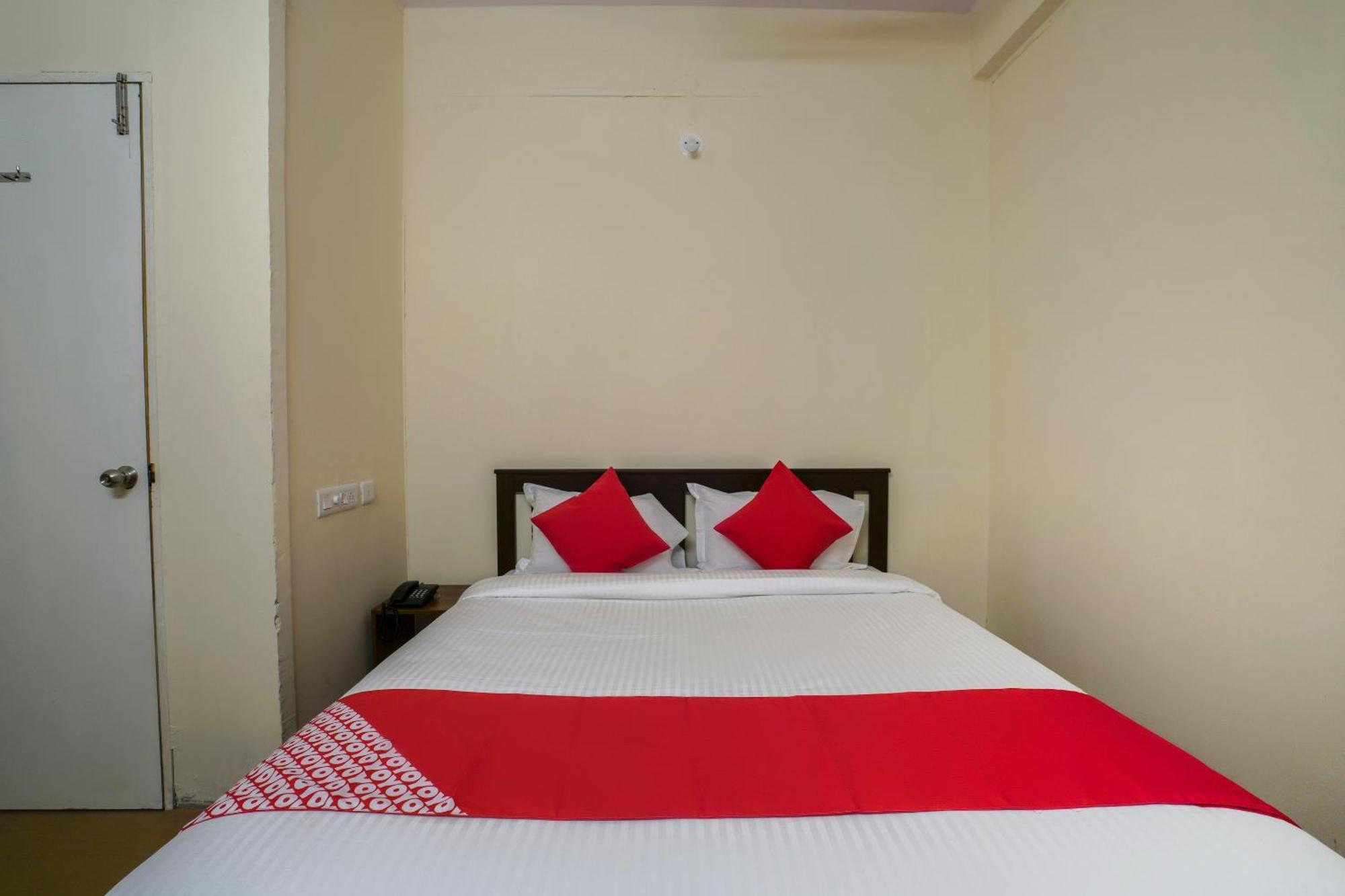 Hotel O Alpine Glow Zenith Haiderabad Buitenkant foto