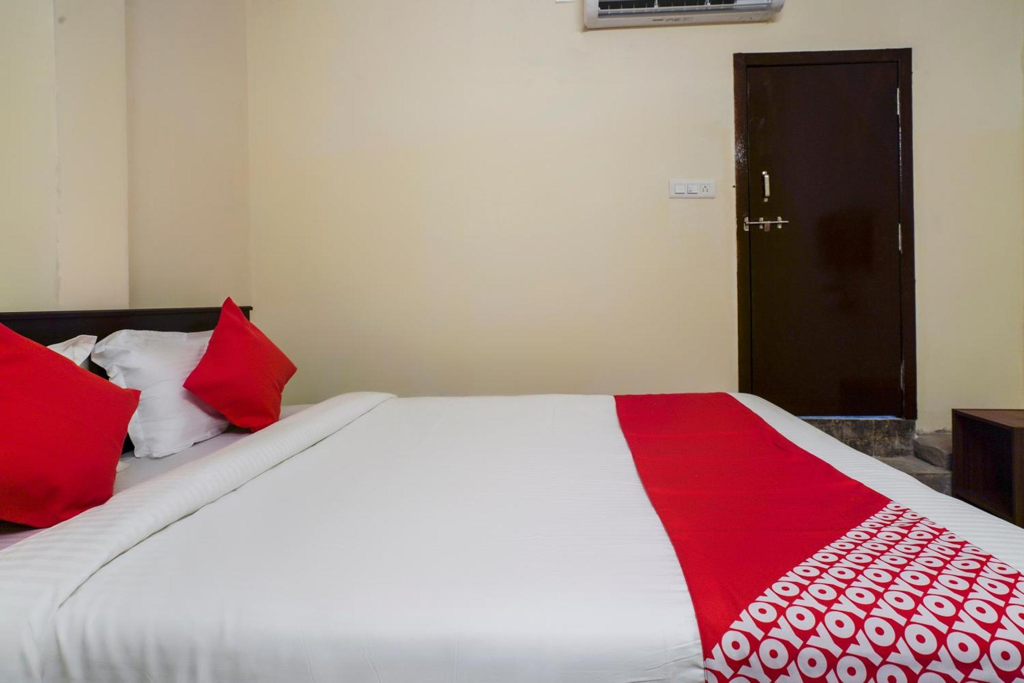 Hotel O Alpine Glow Zenith Haiderabad Buitenkant foto