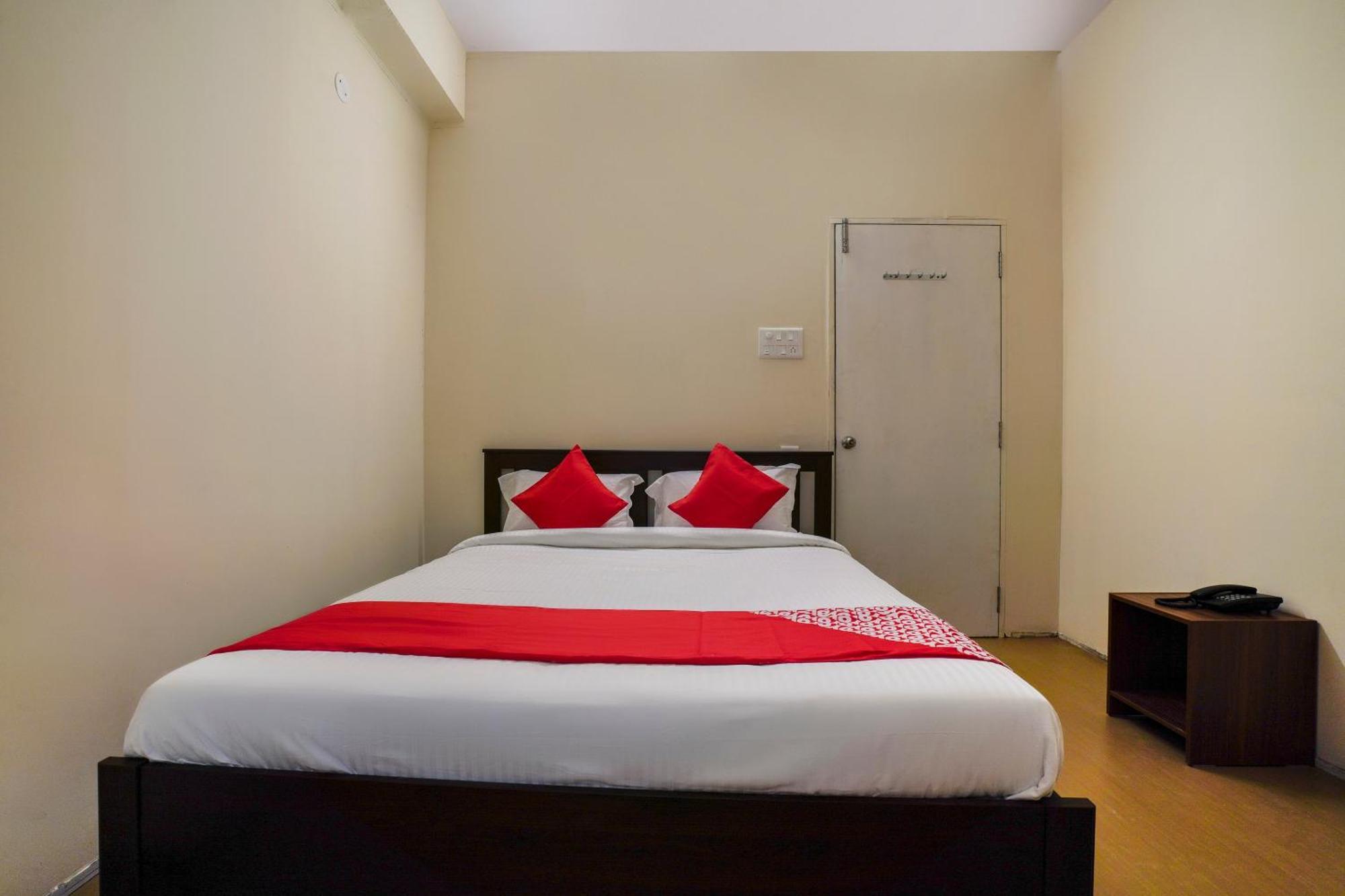 Hotel O Alpine Glow Zenith Haiderabad Buitenkant foto